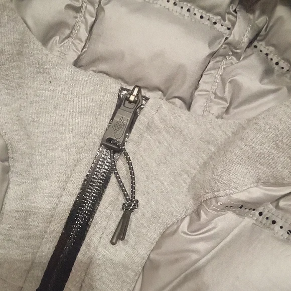 NIKE Tech Fleece Aeroloft Parka Jacket Small - Picture 5 of 11